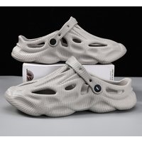 Croc Shoes Men Summer 2025 New Outdoor Trendy Gray Men's Beach Wear-Resistant Thick-Soled Sports Non-Slip Sandals