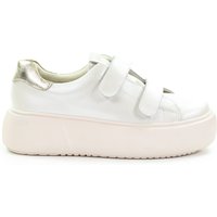 Damskie sneakersy beżowe GOE RR2N4018