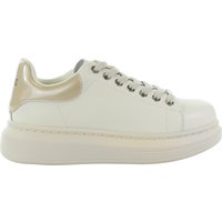 Damskie skórzane sneakersy beżowe GOE TT2N4001