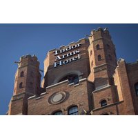 Cleveland - The Tudor Arms Hotel Cleveland - a DoubleTree by Hilton
