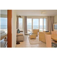 Heringsdorf - SEETELHOTEL Ostseeresidenz Bansin mit Pool und unmittelbarer Strandnähe