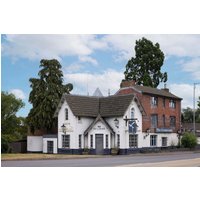 Daventry - Crossroads by Chef & Brewer Collection