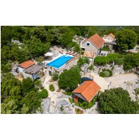 Semi-Detached - Ploce, Croatia