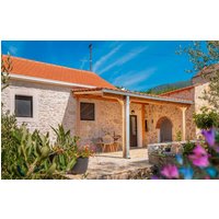 Holiday home - Ploce-Komin, Croatia