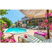 Holiday home - Medulin-Pomer, Croatia