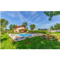 Holiday home - Pula-Loborika, Croatia