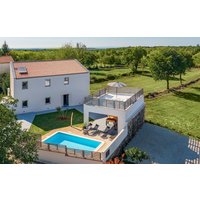 Holiday home - Tinjan-Zuzici, Croatia