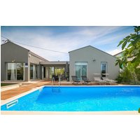 Holiday home - Porec-Valkarin, Croatia