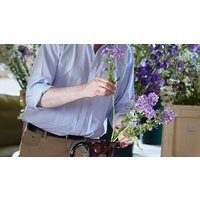 Image of Online Art of Environmental Floristry Course for One with an Expert