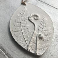 The Foxglove Tree Fern Botanical Cast Fragrance Diffuser - Small