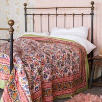 Daisy Snow Reversible Floral Quilt - Pistachio Blossom - 220cm x 270cm