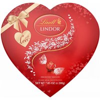 Lindt LINDOR gefüllte Milchschokolade in einer herzförmigen Box