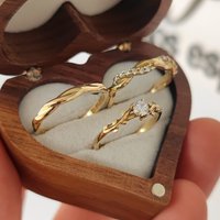 Conjunto Alianças Mod Enrrolado 3mm + Anel Poesia