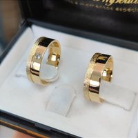 Par Alianças de Moedas Antigas Trabalhadas 8mm reta Mod. R1 Granitada com Zircônia