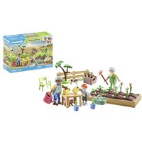 Idyllischer Gemüsegarten bei den Großeltern Idyllischer Gemüsegarten bei den Großeltern