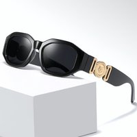 VOOTHOST Small Rectangle Sunglasses Men Women Square Sun Glasses Travel Shades Vintage Retro UV400 Lunette Soleil Femme Gafas De Sol VB023
