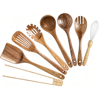 Maxcook 8-delige keukengerei-set van teak, inclusief soeplepel, wokspatel, garde, voedseltang, schuimspaan en geperforeerde spatel MCCU2358