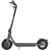 Navee V40i-E Elektrische Step - 700 W piekvermogen - 40 km actieradius - 25 km/u topsnelheid - 10" luchtbanden - IPX5 waterbestendig
