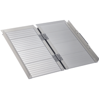 HOMCOM Rampe de fauteuil roulant antidérapant pliable en aluminium avec bordures charge max. 270 Kg 61 x 74 cm