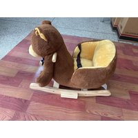 AIYAPLAY Schaukeltier im Bär-Design Holz 50 cm Baby Schaukelspielzeug mit Musik Sicherheitsgurt und Stoppern, Schaukel Schaukelsitz für Kinder ab 18 Monaten, Kaffee Aosom