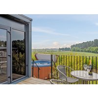 Hoseasons Enjoy a 19% Discount at Haywood Oaks Golf and Country Club