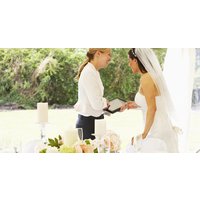 Become a wedding planner: online training with Event & Media