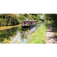 1 or 2 Night Stay With Bottle Of Fizz And Breakfast