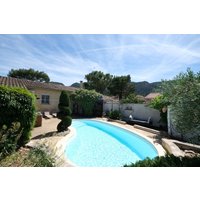 Holiday home in Maubec from £131 per night