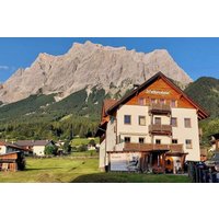 Holiday apartment in Ehrwald from £296 per night