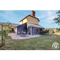 Holiday home in Mordelles from £126 per night
