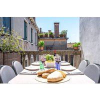Holiday apartment in Venice from £353 per night