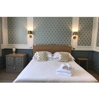 Holiday home in Tours region from £119 per night