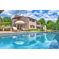 Holiday home in Jakovici from £270 per night
