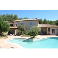 Holiday home in Lauris from £182 per night