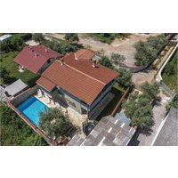 Holiday home in Peroj from £160 per night
