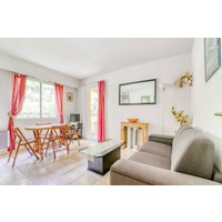 Holiday home in Mougins from £97 per night