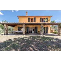 Holiday home in Chianti from £293 per night