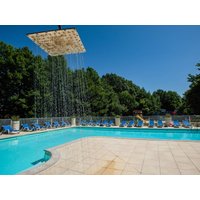 Holiday home in Lot from £73 per night