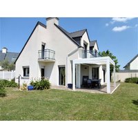 Holiday home in Sarzeau from £234 per night