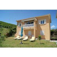 Holiday home in Luri from £95 per night