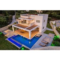 Holiday home in Vamos from £440 per night