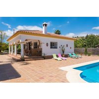 Holiday home in Coín from £328 per night