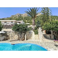 Holiday home in Vallo di Mazara from £115 per night