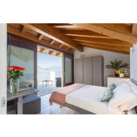 Holiday apartment in Lezzeno from £526 per night