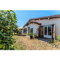Holiday home in Gironde from £139 per night
