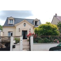 Holiday home in Fresnes from £250 per night