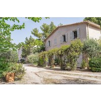 Holiday home in Aubagne from £385 per night