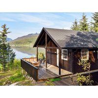 Holiday home in Troms from £68 per night
