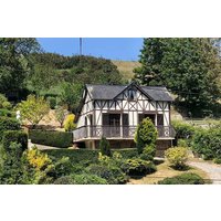 Holiday home in Saint-Léonard from £158 per night