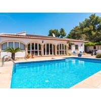 Holiday home in Jávea from £188 per night